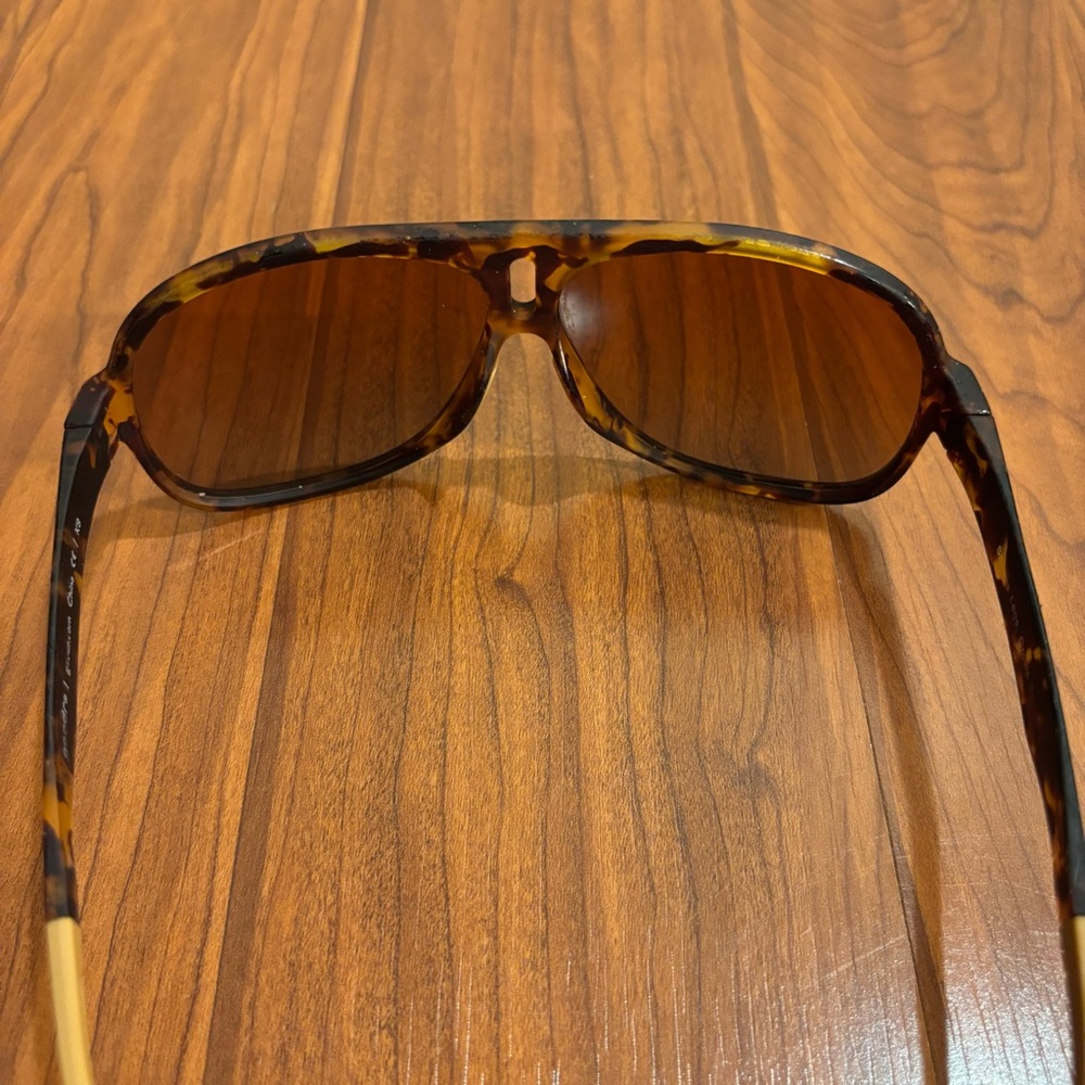 Tortoise Shell Sunglasses - Picture 6 of 6